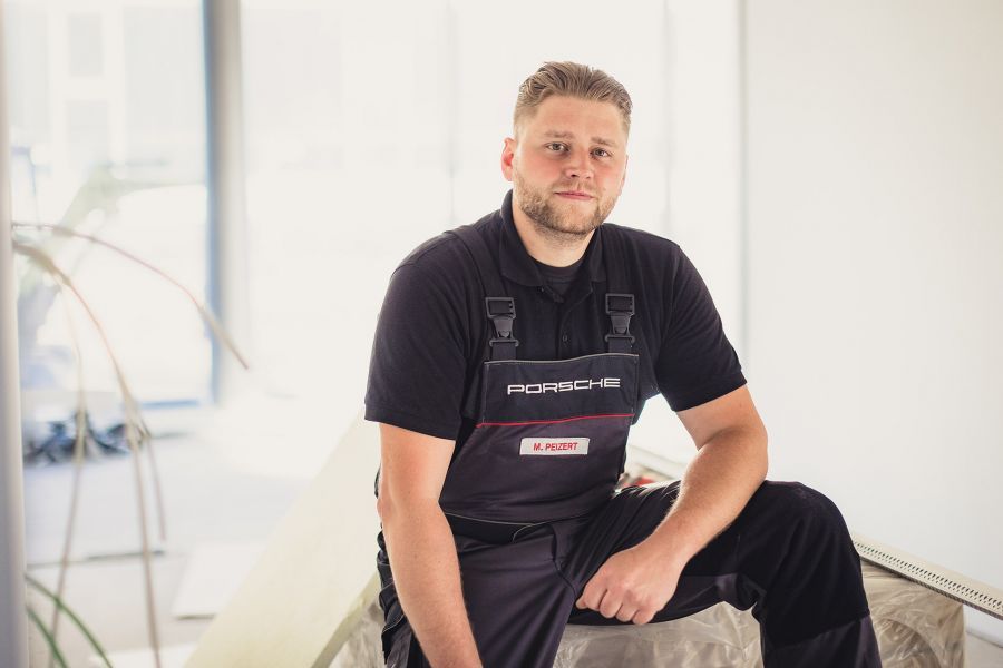 Mitarbeiterinnen und Mitarbeiter des Porsche Zentrum Lüneburg.